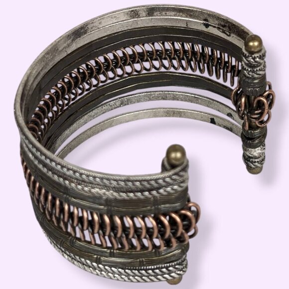 (2/$20) Mixed Metals Cuff Bracelet - Picture 3 of 5